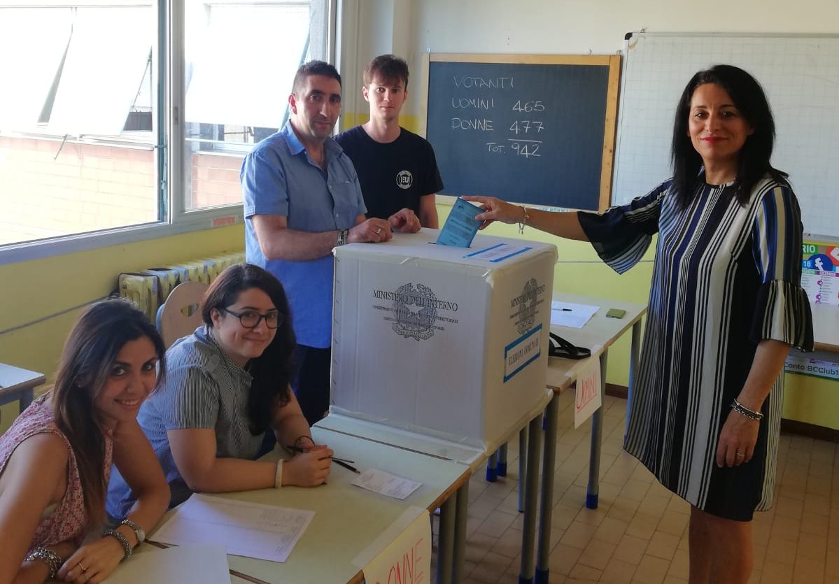 Elezioni comunali a Seregno, anche Ilaria Cerqua al seggio