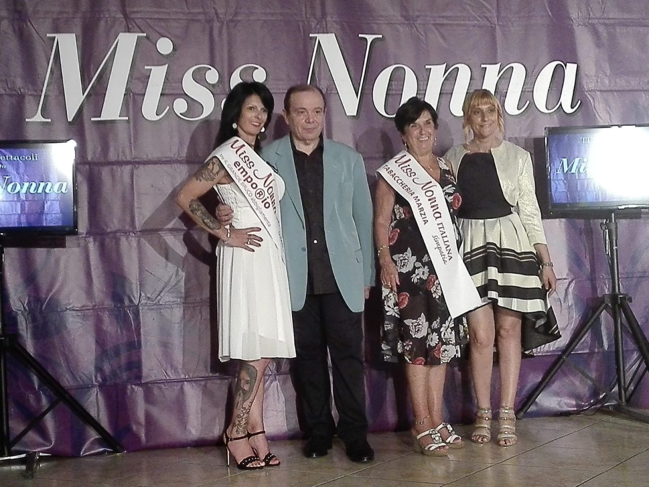 Nonna e bisnonna incoronate Miss FOTO