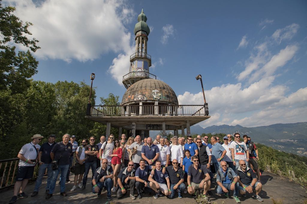 Tutti in sella per il secondo VespAperiTour
