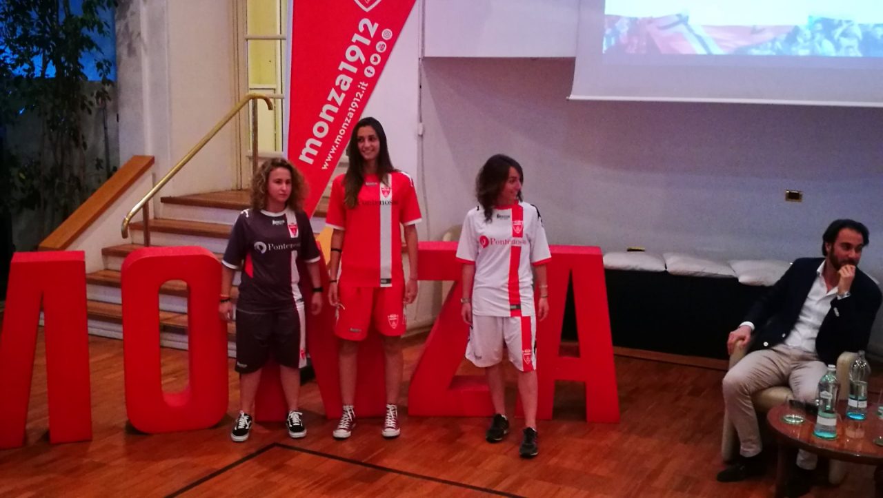 Monza Calcio, ecco le nuove maglie e la campagna abbonamenti