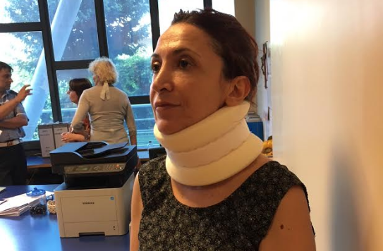 Dipendente comunale insultata e strattonata finisce in ospedale