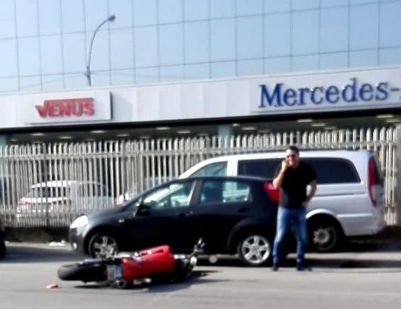 Incidente lungo viale Sicilia, traffico in tilt