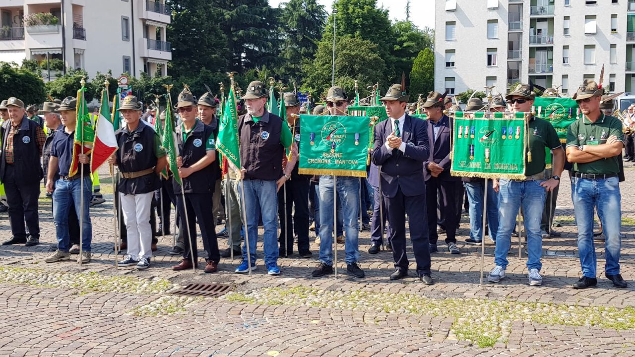 Alpini a Villasanta la festa è entrata nel vivo FOTO e VIDEO
