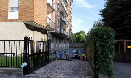 Monza: uomo precipita da una palazzina e muore