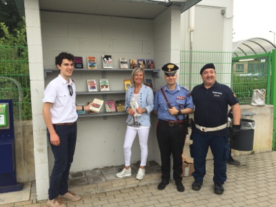 Nuovo rifornimento di libri per tutti in stazione a Ceriano