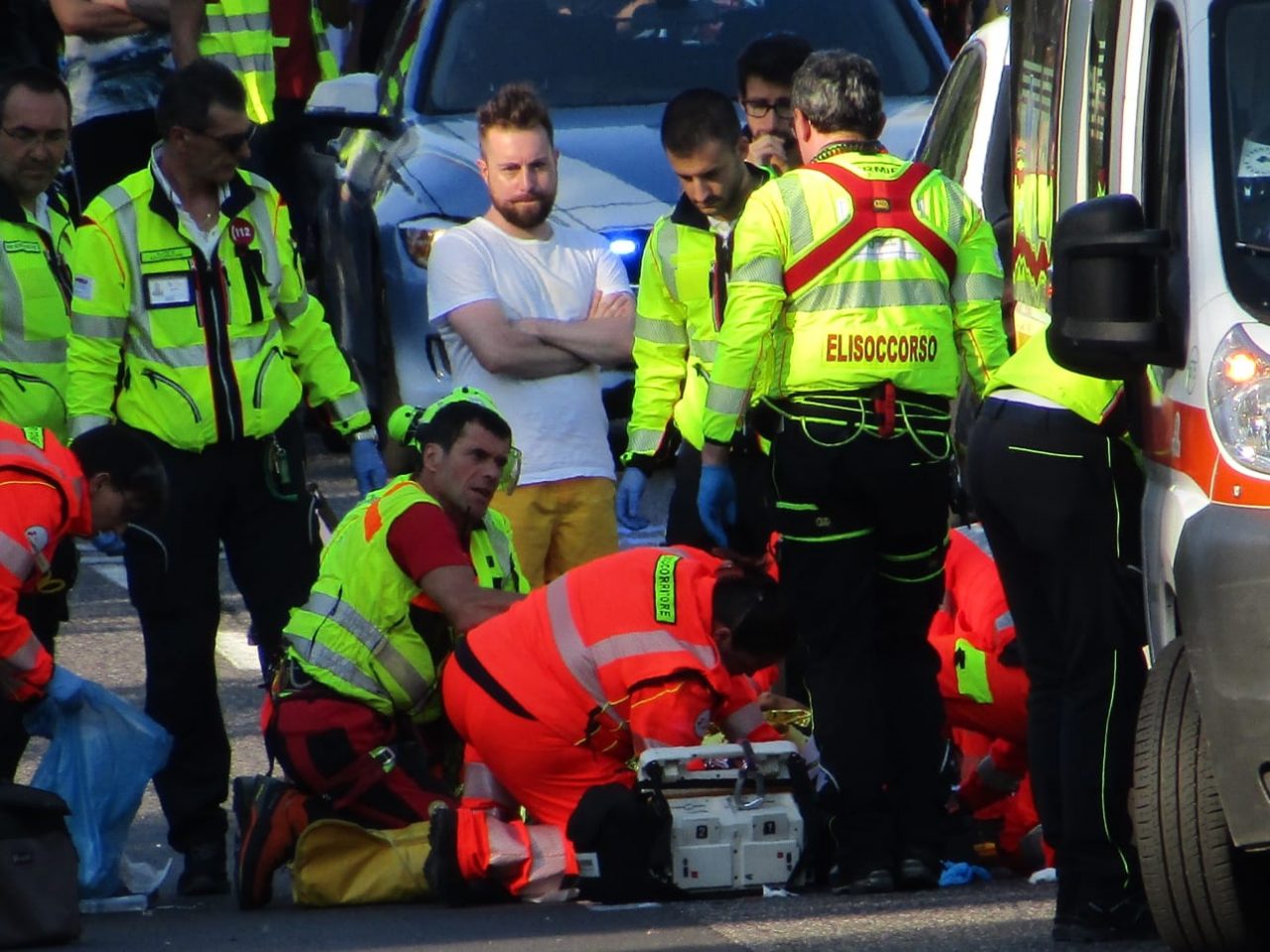 Incidente sulla statale 36 grave motociclista