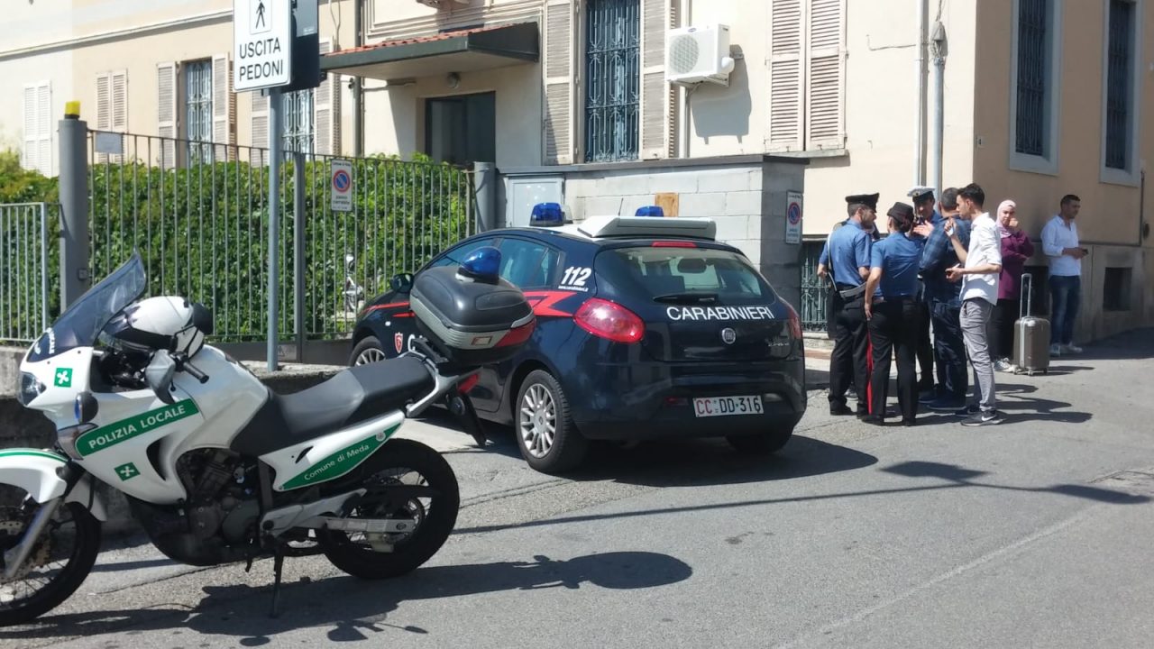 Lite tra proprietario di casa e inquilino, arrivano Carabinieri e vigili