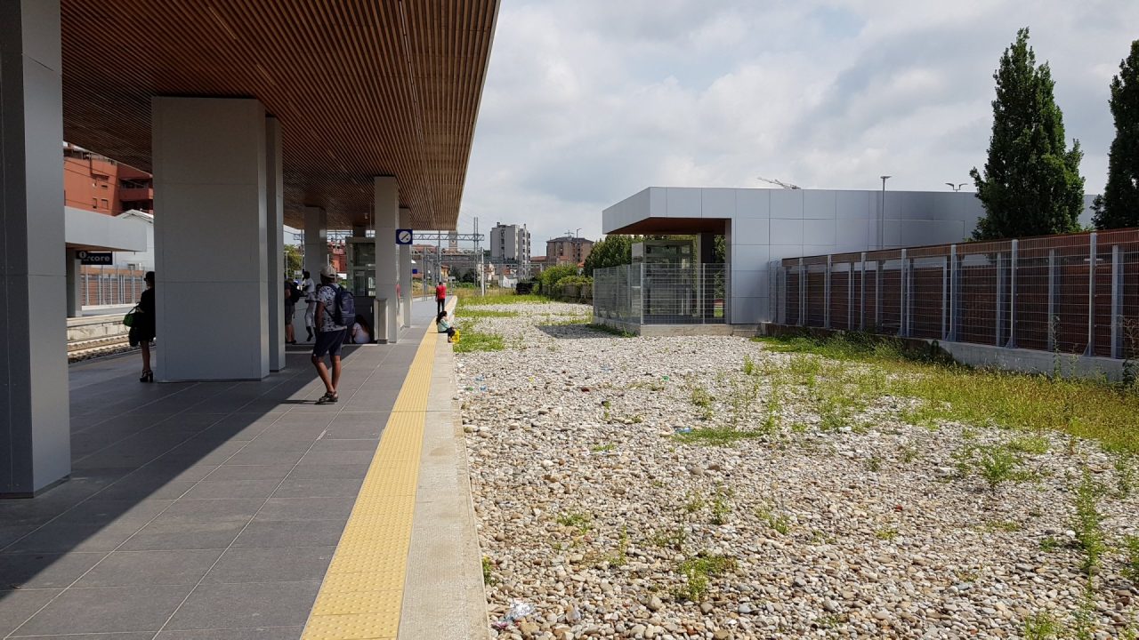 Idea ciclo-pedonale al posto dei binari del treno