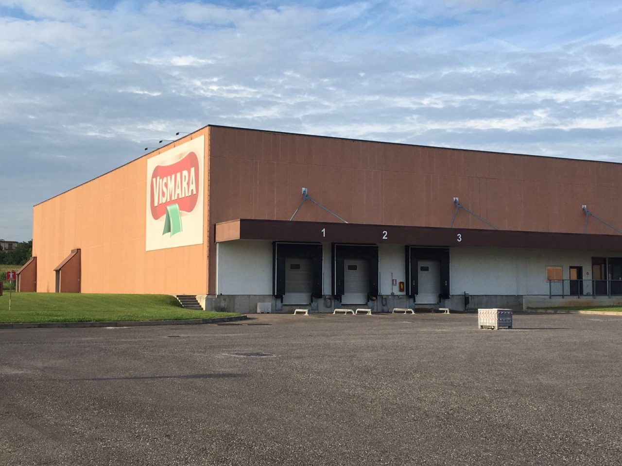 Cordata per la Ferrarini-Vismara: sulla bilancia 550 posti di lavoro