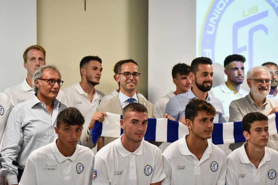 Folgore Caratese, presentata la nuova stagione. Il sindaco promette: Miglioreremo lo stadio