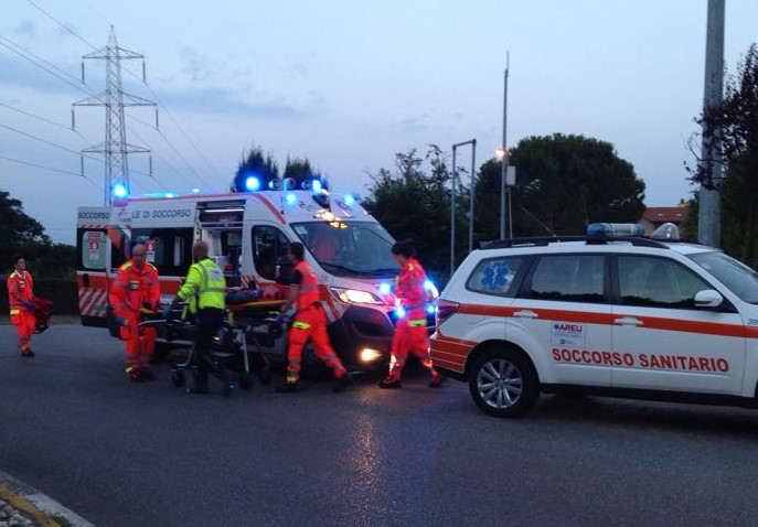 Ciclista travolto, paura per un 37enne