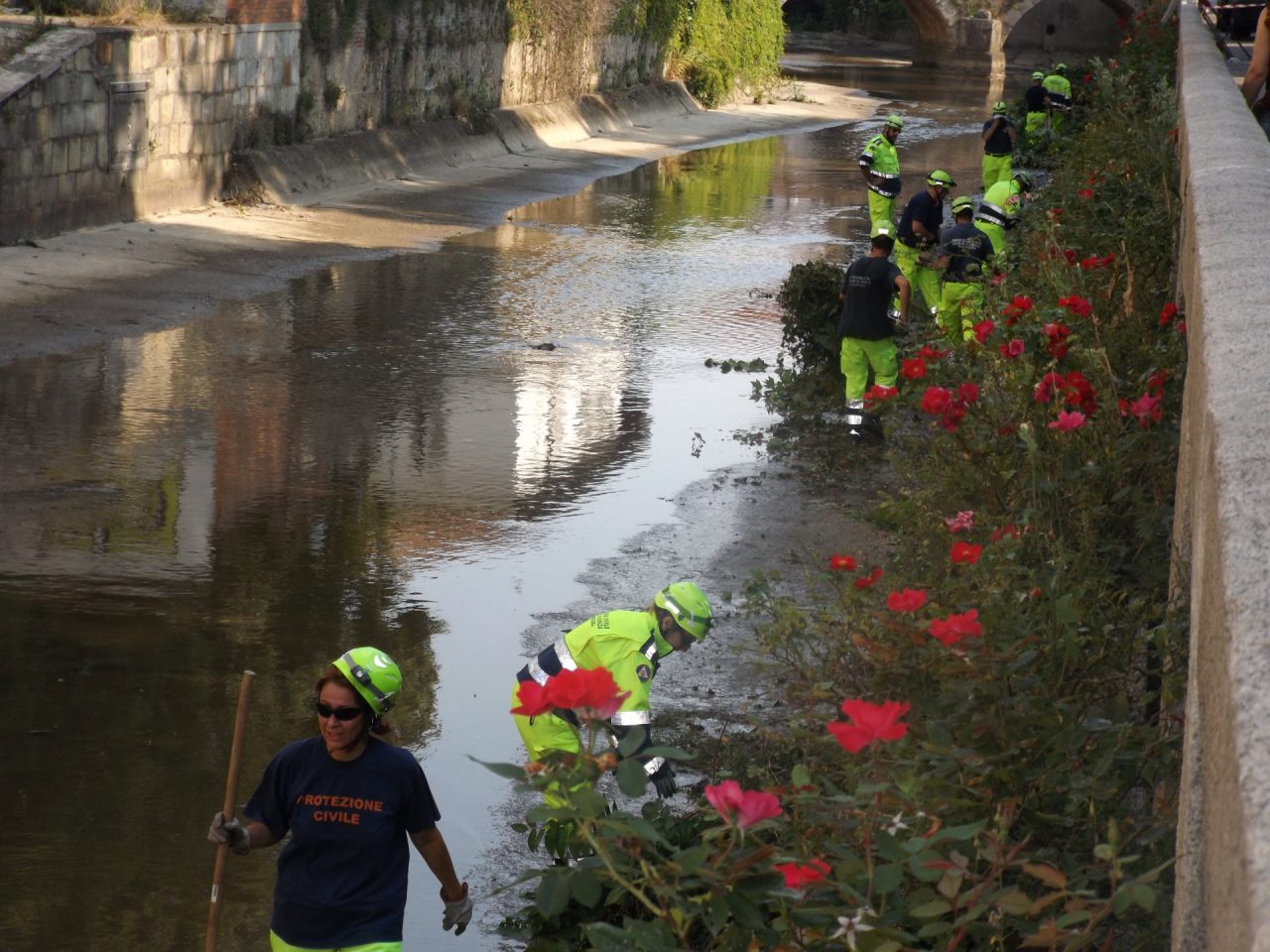 La pulizia del Lambro ha impegnato la Protezione civile