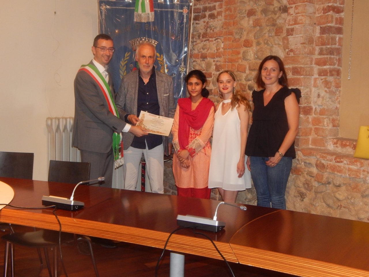 Barlassina, borse di studio agli studenti meritevoli