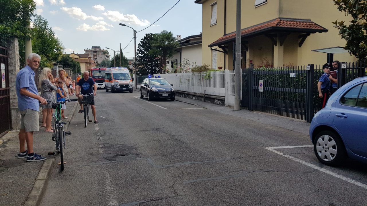 Resta incastrato durante la fuga e muore soffocato VIDEO
