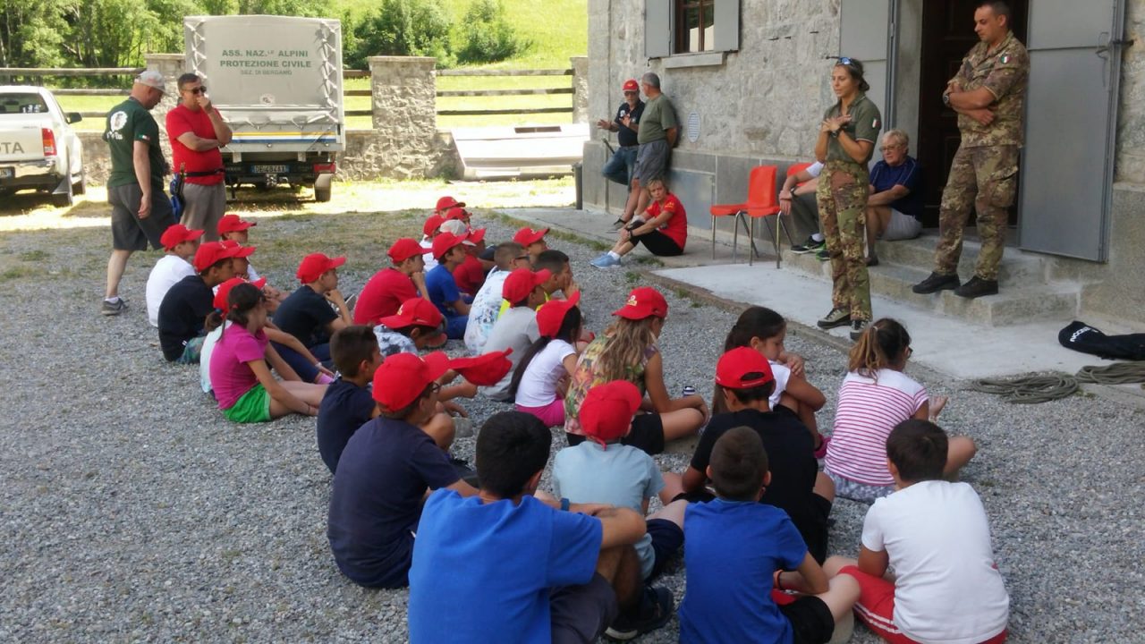 Giovani alpini crescono grazie alle Penne nere di Monza FOTO E VIDEO