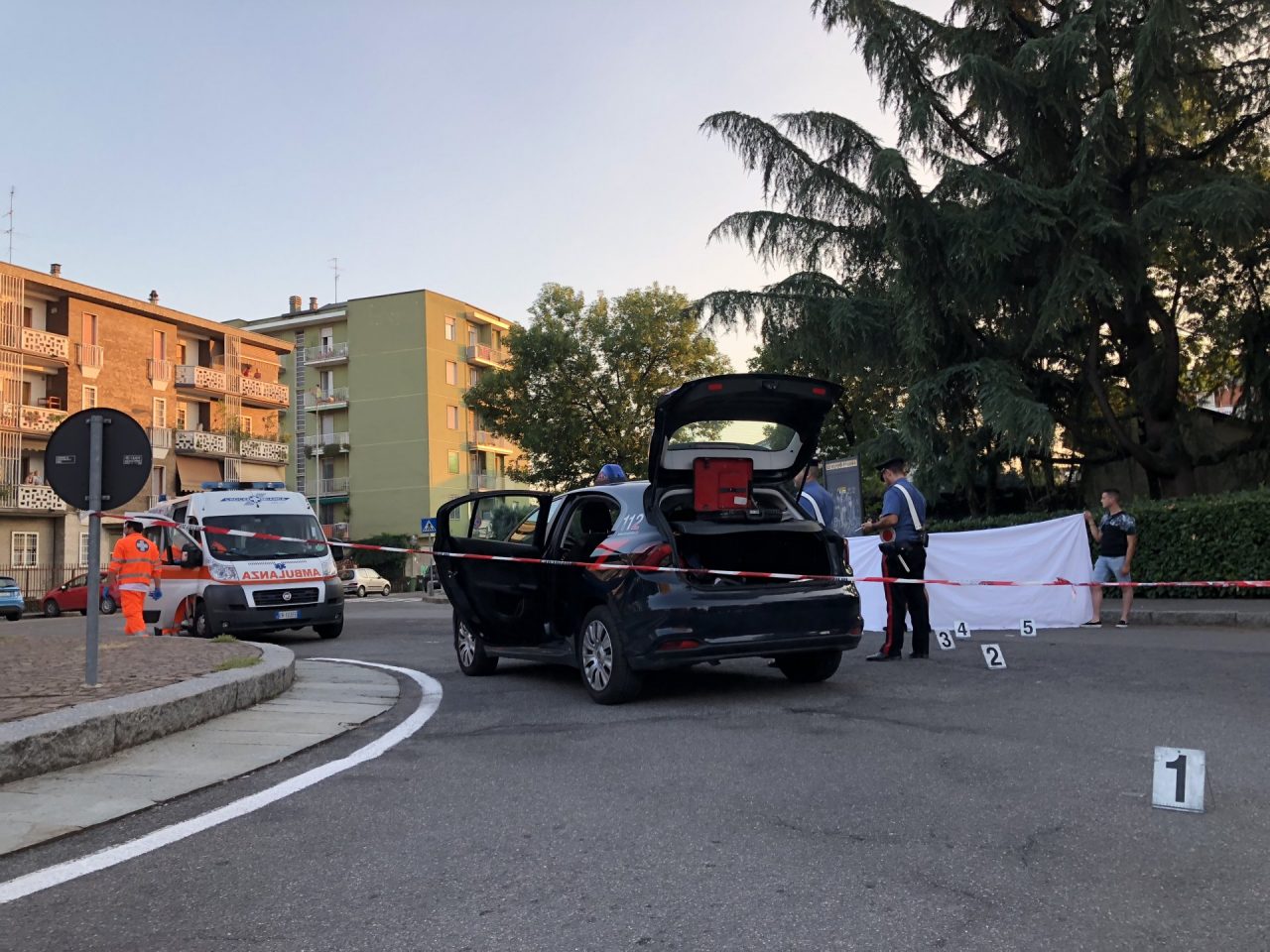 Incidente mortale: 54enne travolto da una neopatentata