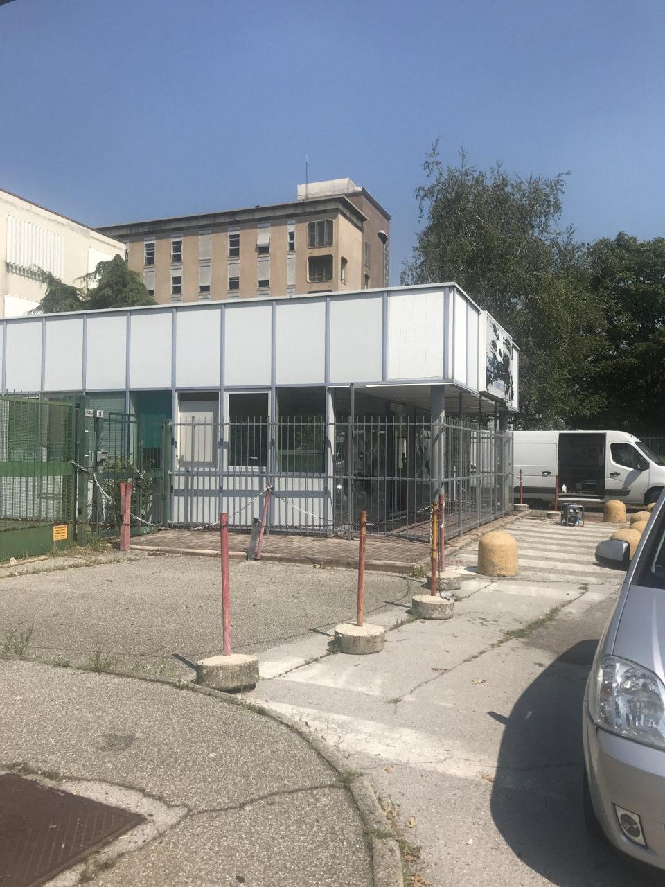 cancello antivandali