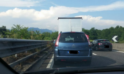 Milano Lecco nel caos per un camion in panne: da Briosco tutto bloccato