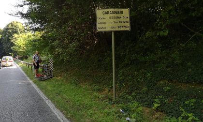 Cade dalla bici, ciclista soccorso sulla provinciale tra Carate e Besana