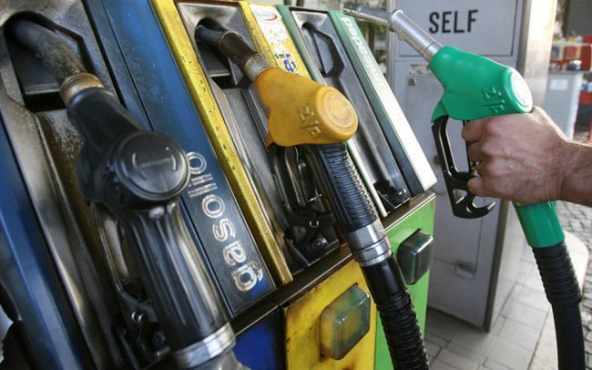 Pieno di benzina a spese del Comune: la Polizia locale indaga e scopre la truffa