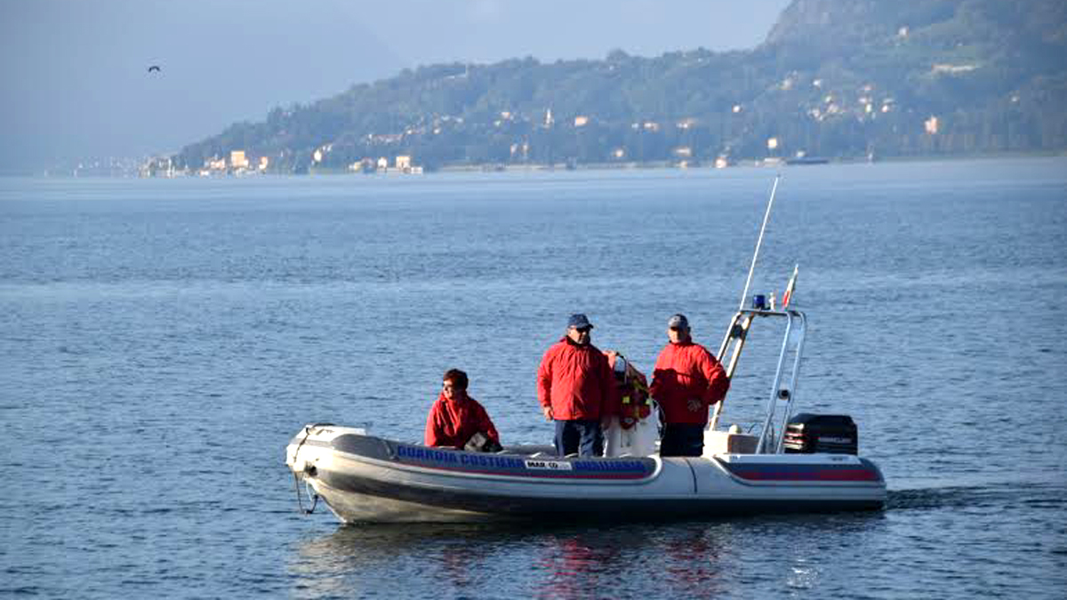 Ha rischiato di annegare a Bellano: è un 25enne di Vimercate