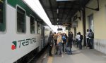 Stranieri senza biglietto bloccano un treno a Lissone