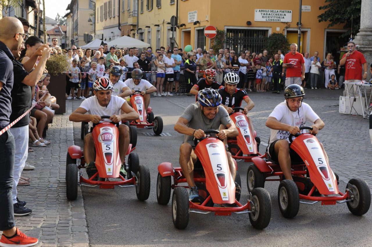 Le Ferrari a pedali sono pronte a sfrecciare per le vie di Concorezzo