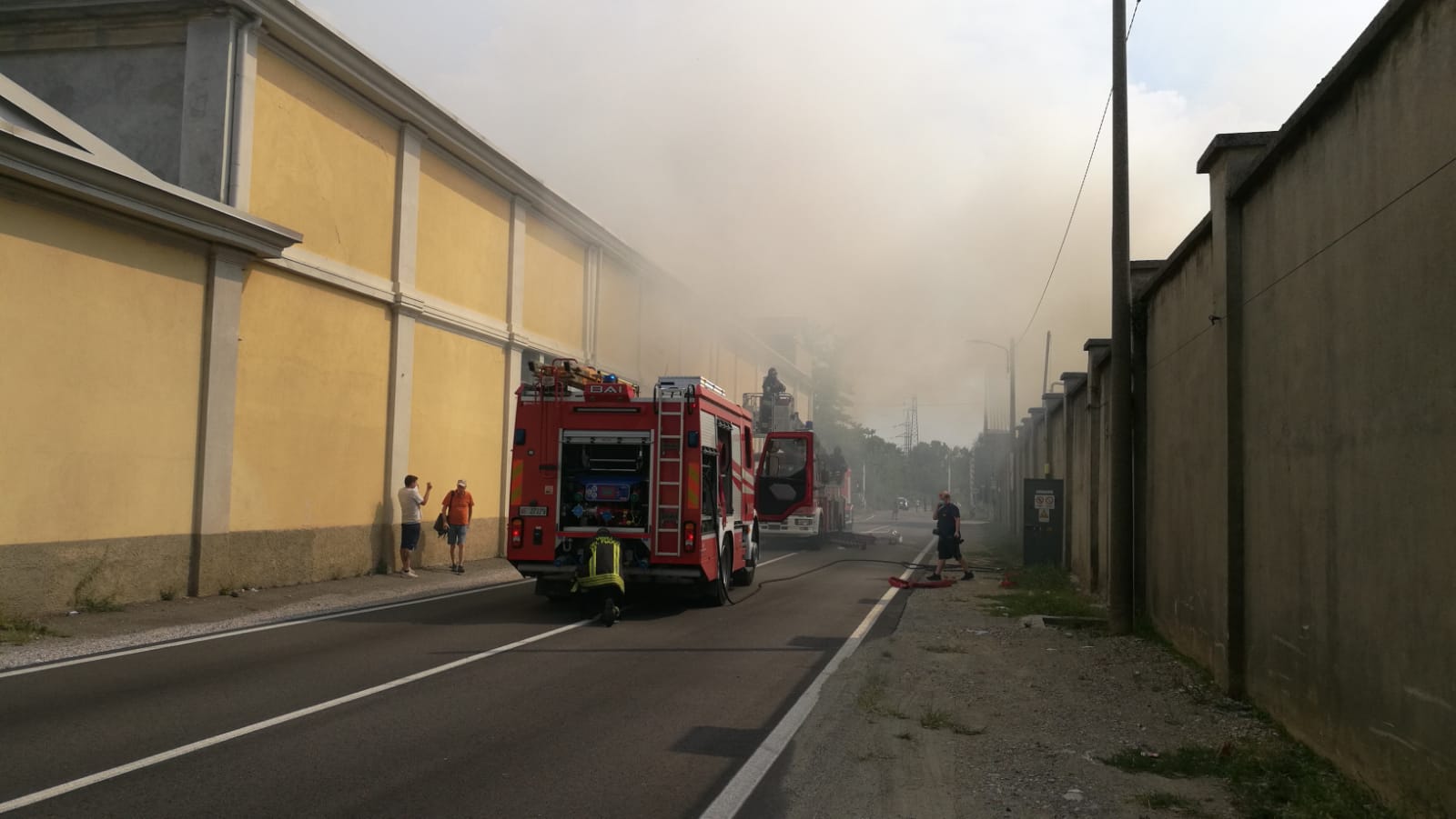 Incendio alla Snia a Cesano Maderno