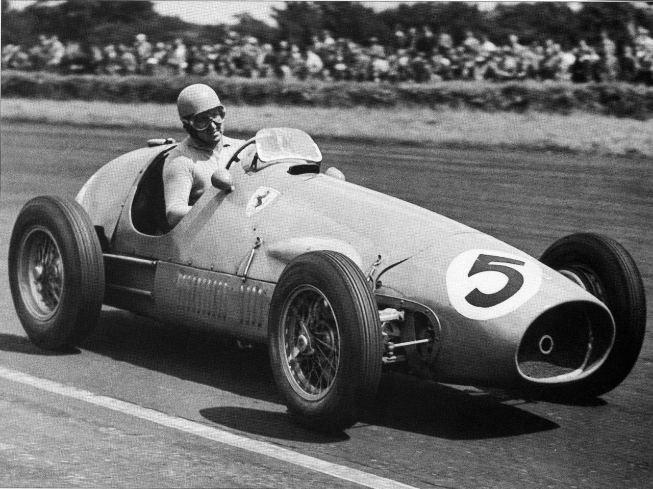 Alberto Ascari: una mostra curata dagli “Amici dell’Autodromo”