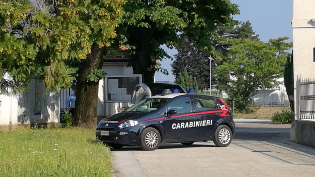 Copreno, l’uomo di 65 anni trovato morto al cimitero si sarebbe suicidato