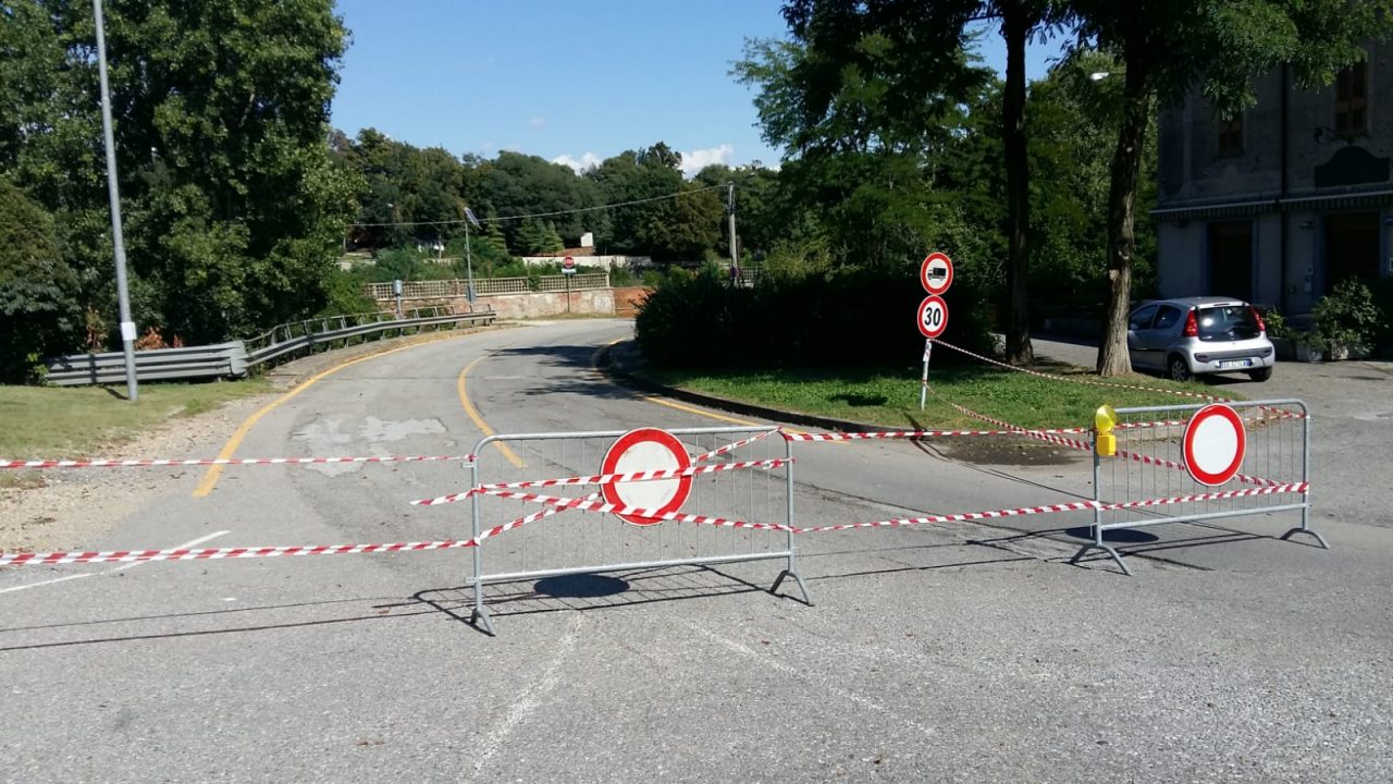 Transennato il ponte per allagamenti