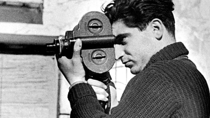 Gli scatti di Robert Capa in mostra all’Arengario