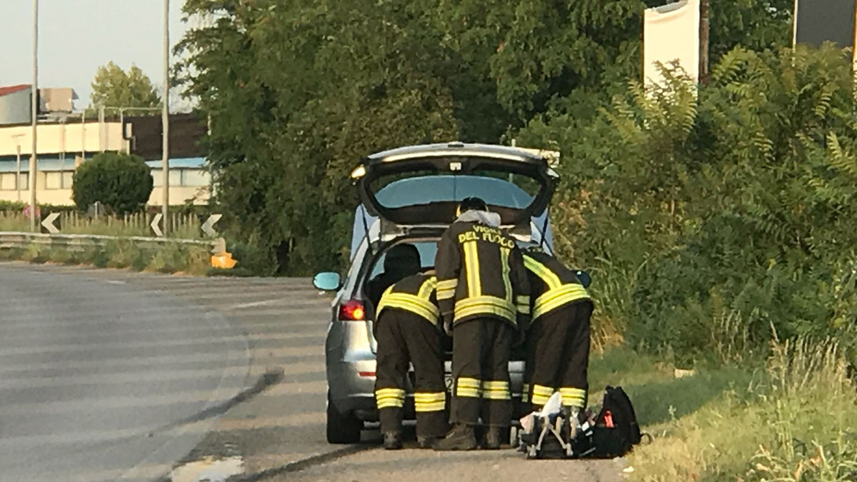 Perdita di gpl dall’auto: bloccato viale delle Industrie a Monza