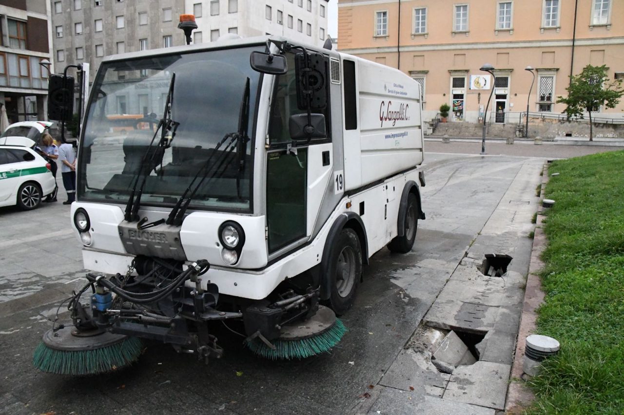 Da domani riprende il divieto per pulizia strade