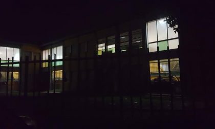 Arcore, mistero sulle luci accese nelle aule della scuola durante la notte
