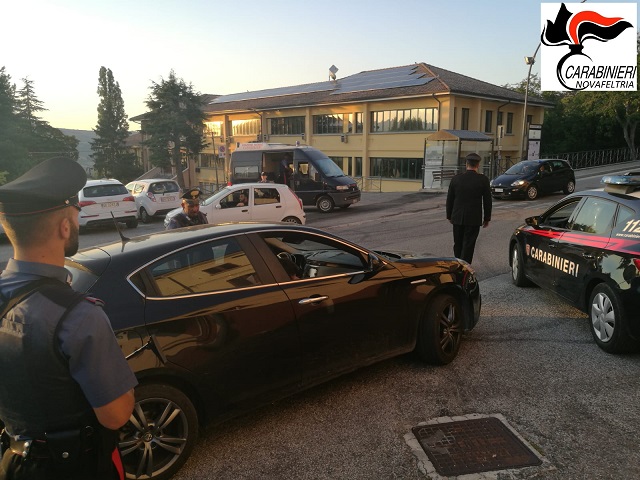 Baby gang va in vacanza e tenta la rapina