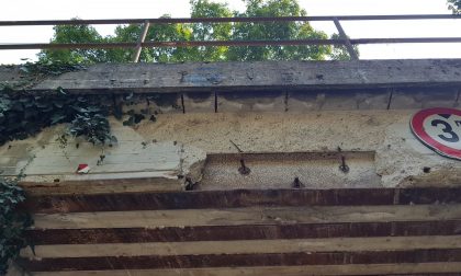Questo ponte sta perdendo i pezzi