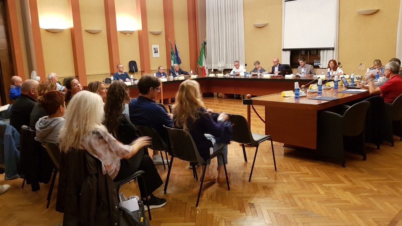 Tagliabue gomme, ecco l’esito dell’incontro tra Sindaco di Villasanta e Prefetto VIDEO