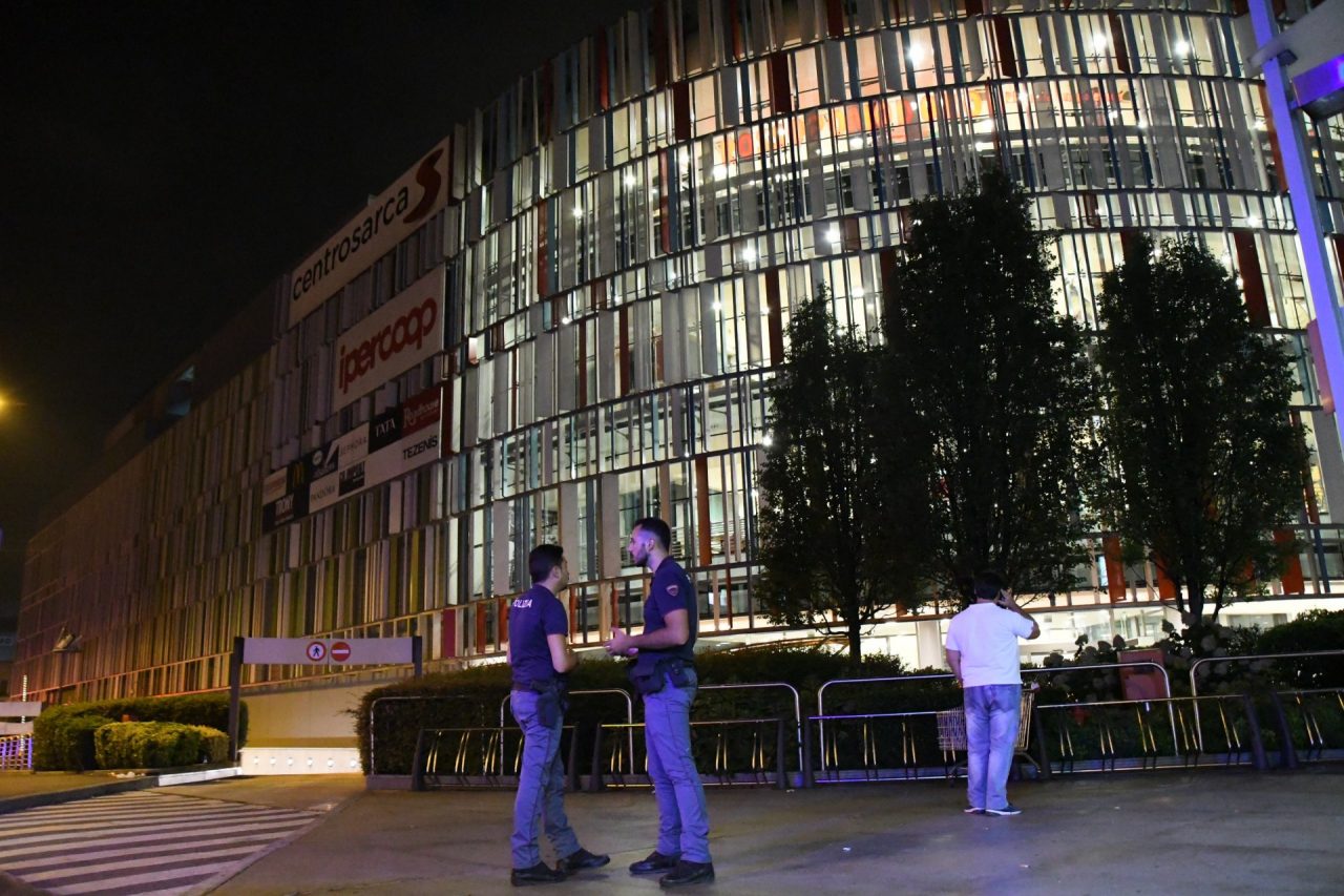 Sigilli sul tetto del centro Sarca dopo la tragedia di Andrea Barone