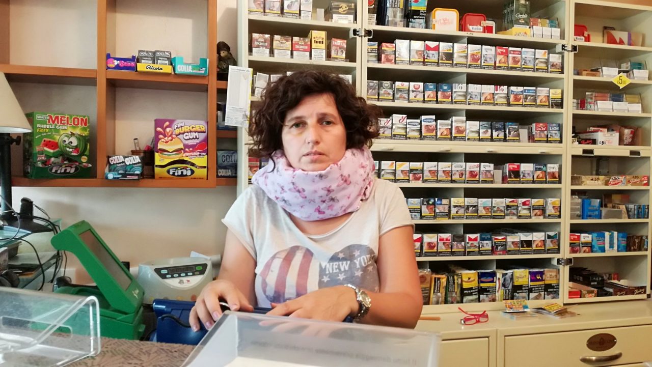 Barista picchiata dai banditi: “Per lo Stato siamo noi i delinquenti”