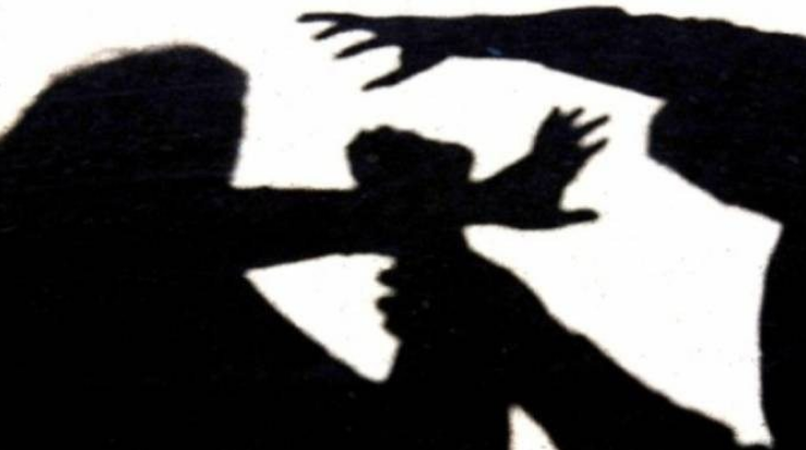 Minorenne aggredito da due stranieri finisce in ospedale
