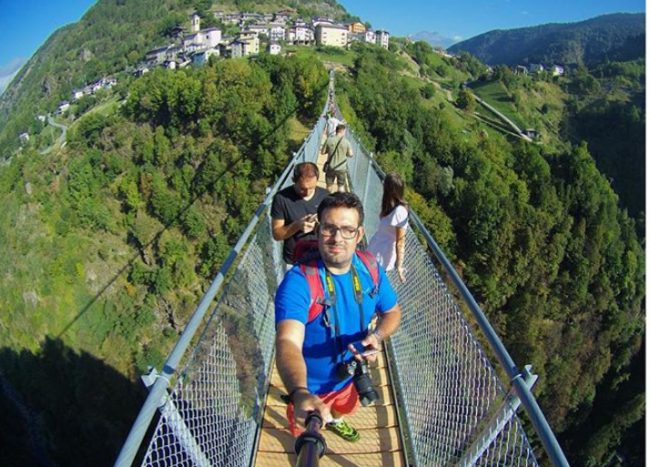 Il selfie è d’obbligo sul Ponte nel Cielo