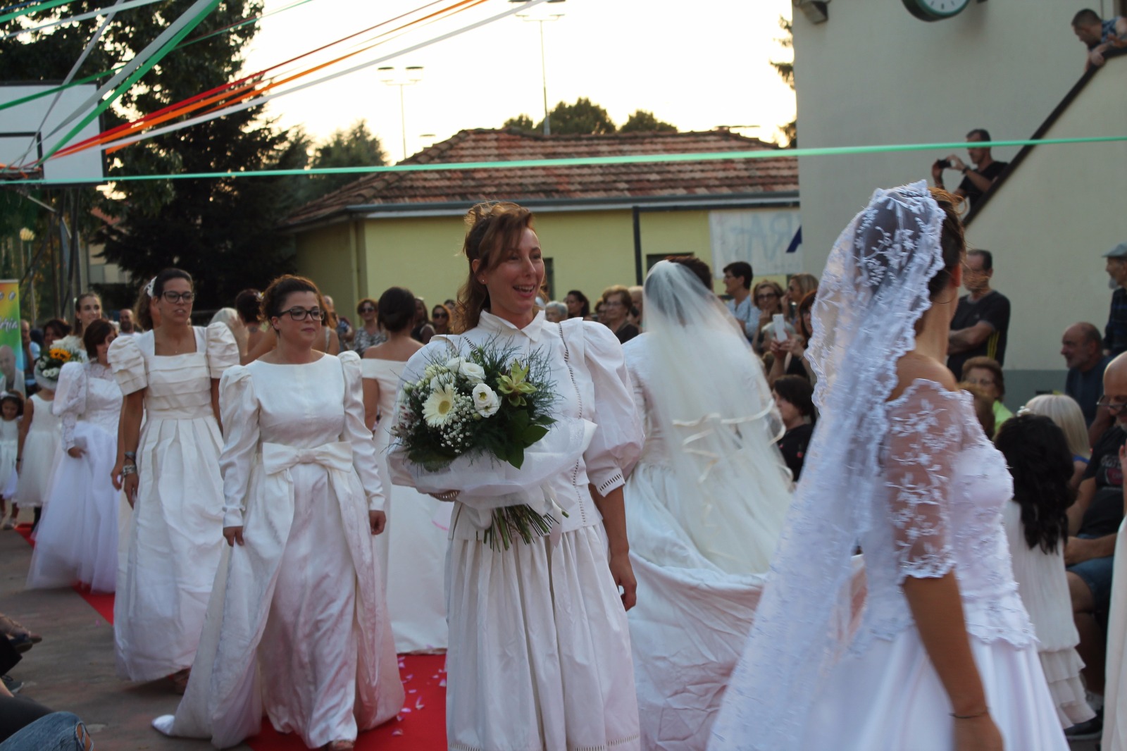 Vimercate, sfilata, abiti da sposa, Velasca (22)