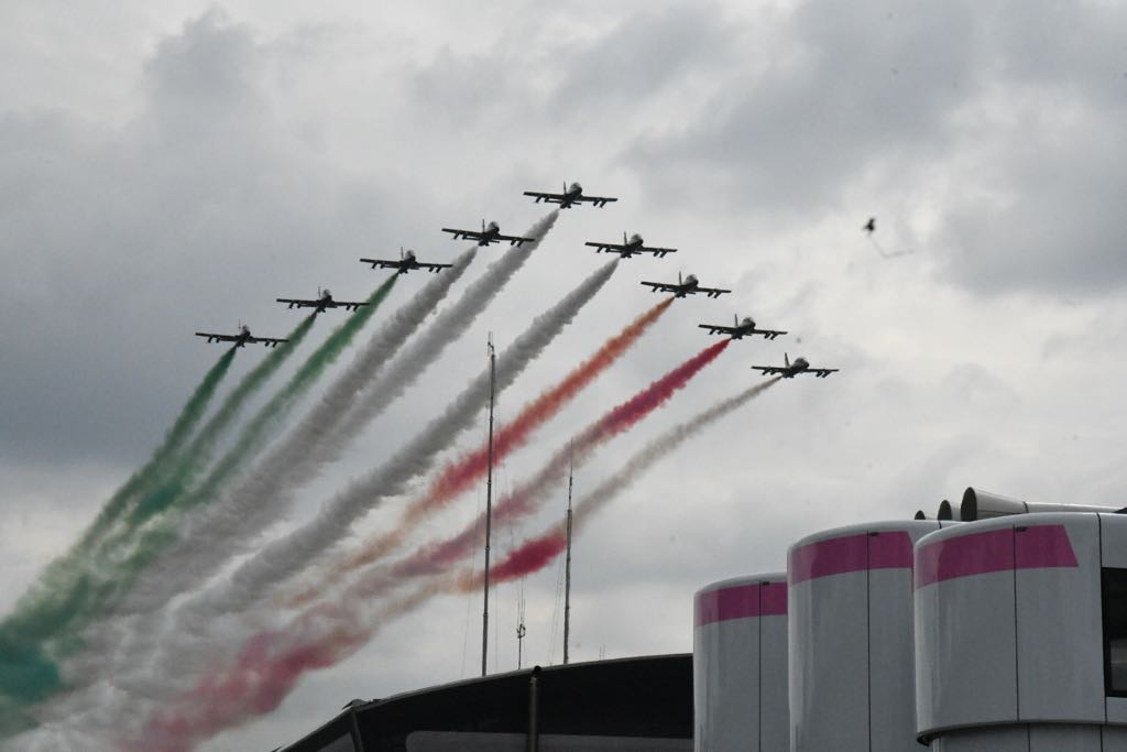 Le Frecce Tricolori incantano i monzesi (FOTO E VIDEO)