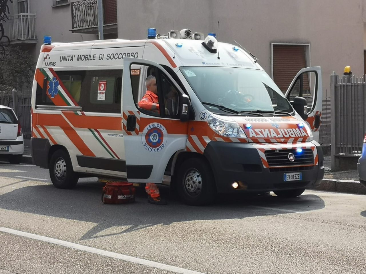 scontro auto moto