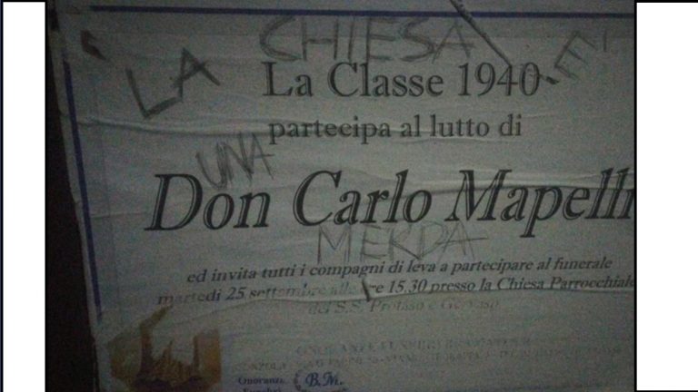 Insulti sui manifesti funebri di don Carlo Mapelli