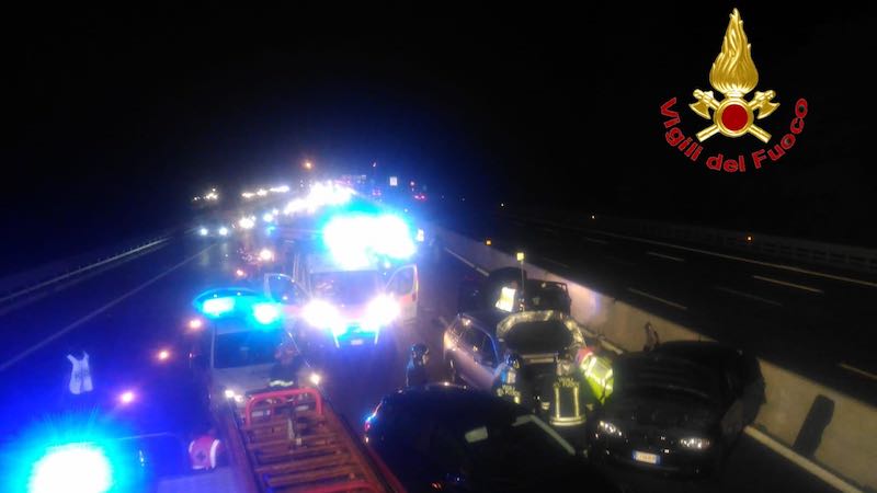 Incidente sulla A8, ecco chi è la mamma morta per mettere in salvo le figlie