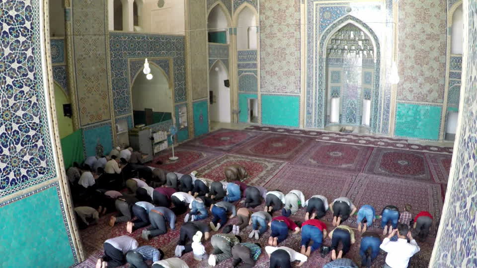 Regione: “Contro terrorismo telecamere nelle moschee e un albo degli imam”