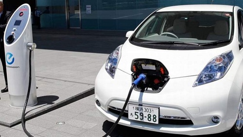 Auto elettriche, dodici colonnine  a Cologno