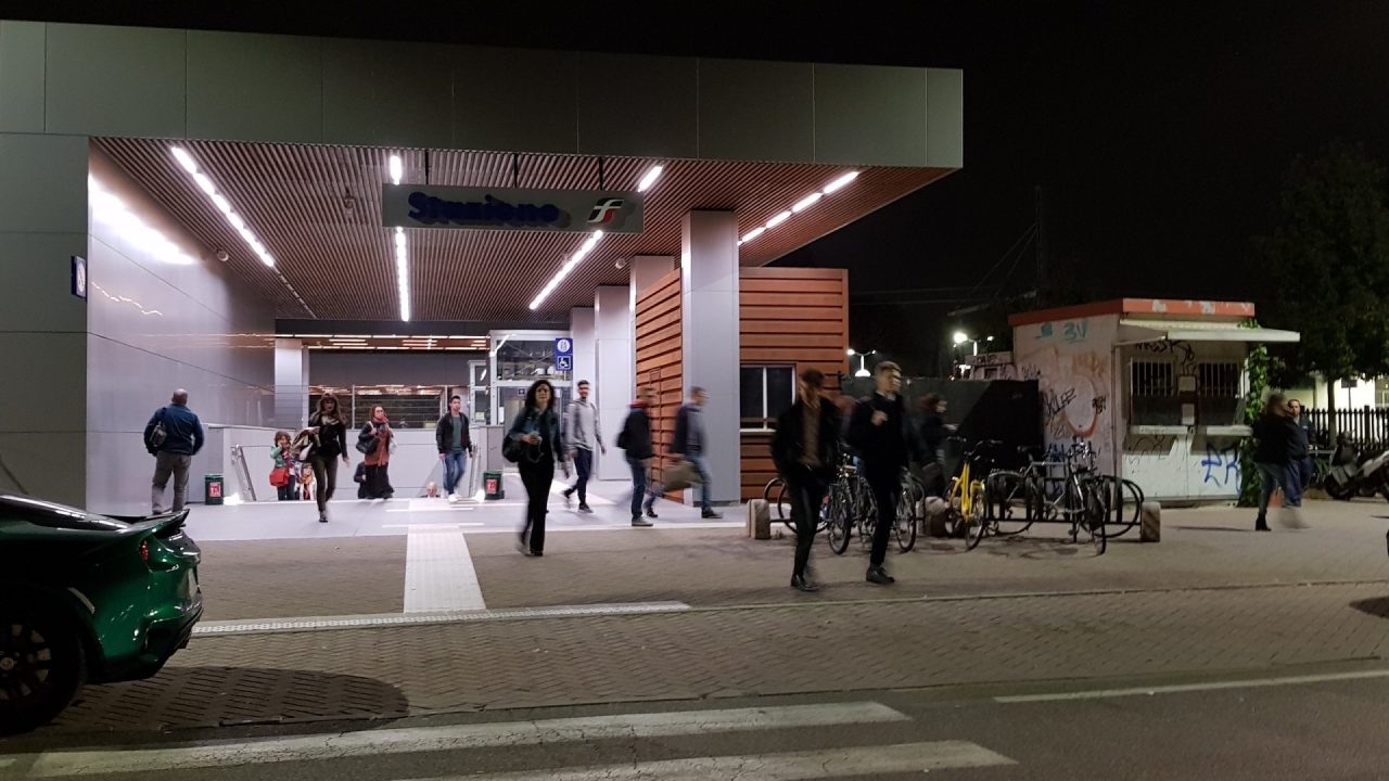 Il parcheggio della stazione di Arcore fa paura ma in Primavera verrà riqualificato (VIDEO)